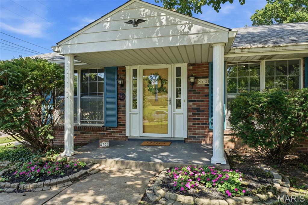 8700 South Laclede Station Road St. Louis, MO 63123 - Photo 2 of 60