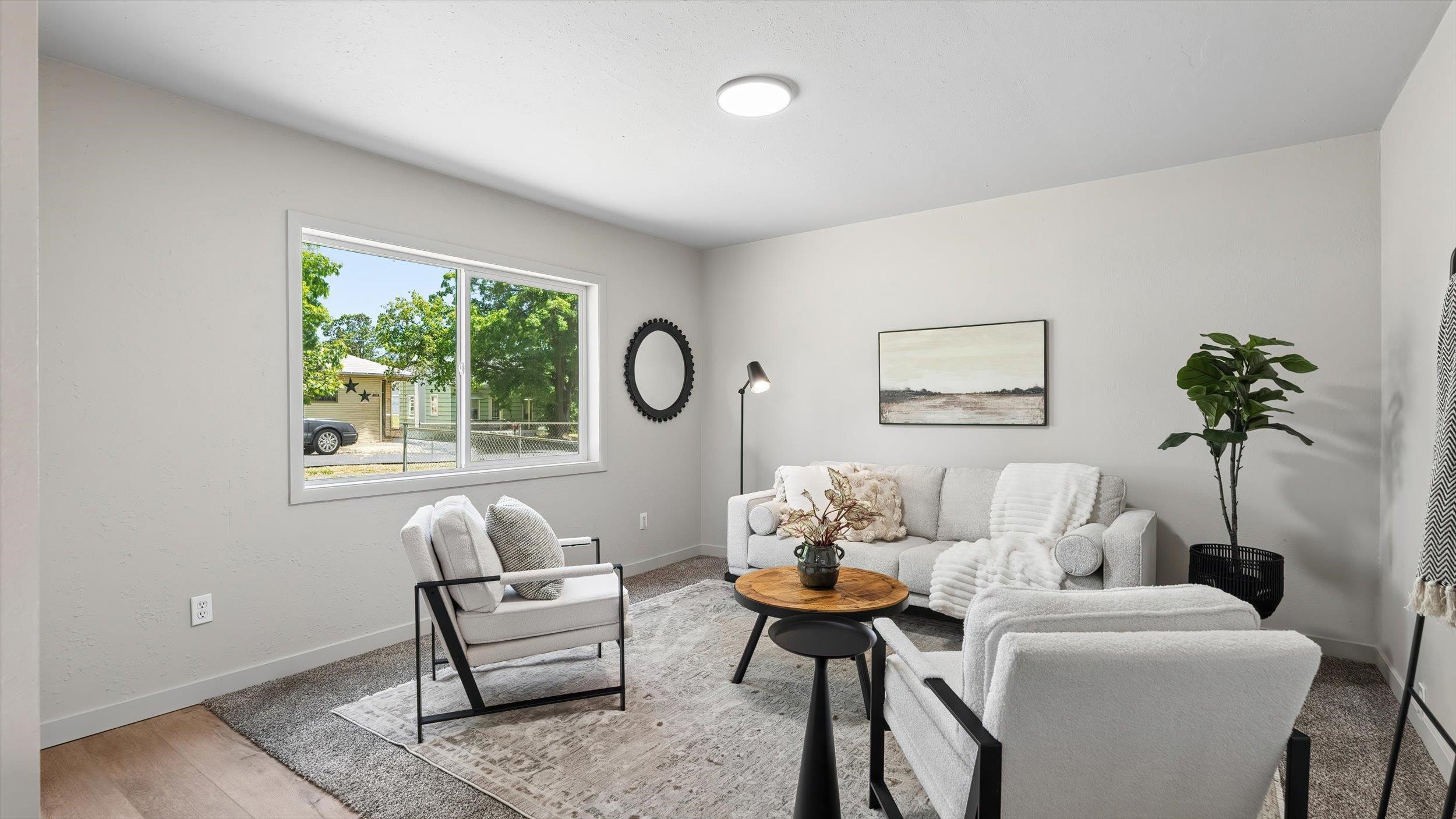 4027 North Post Street Spokane, WA 99205 - Photo 2 of 23