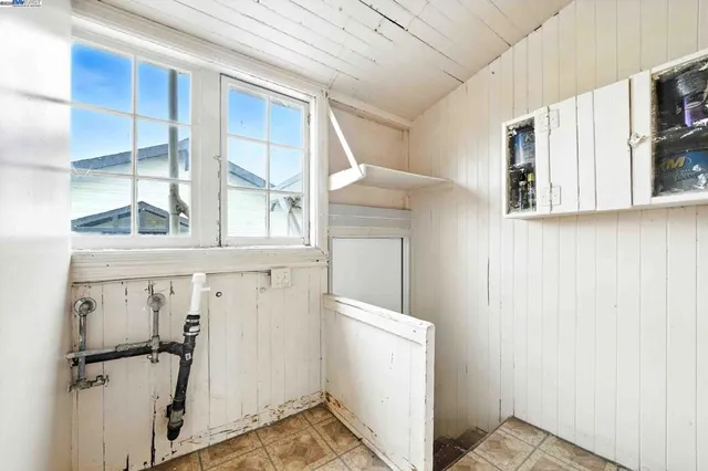 a view of hallway with washer and dryer