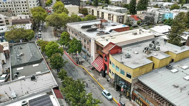 a picture of city view