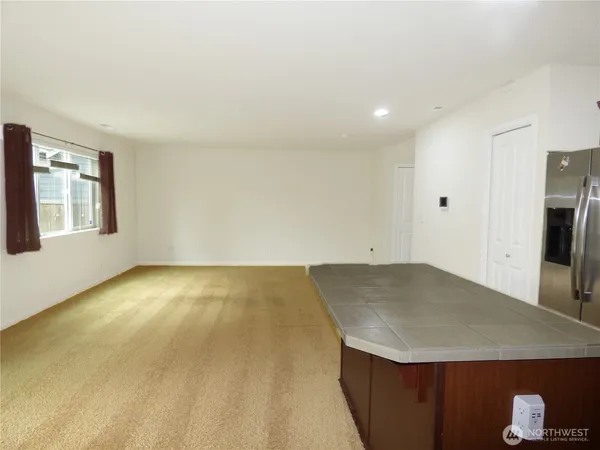 $590,000 | 2720 13th Avenue Northwest, Puyallup, WA 98371