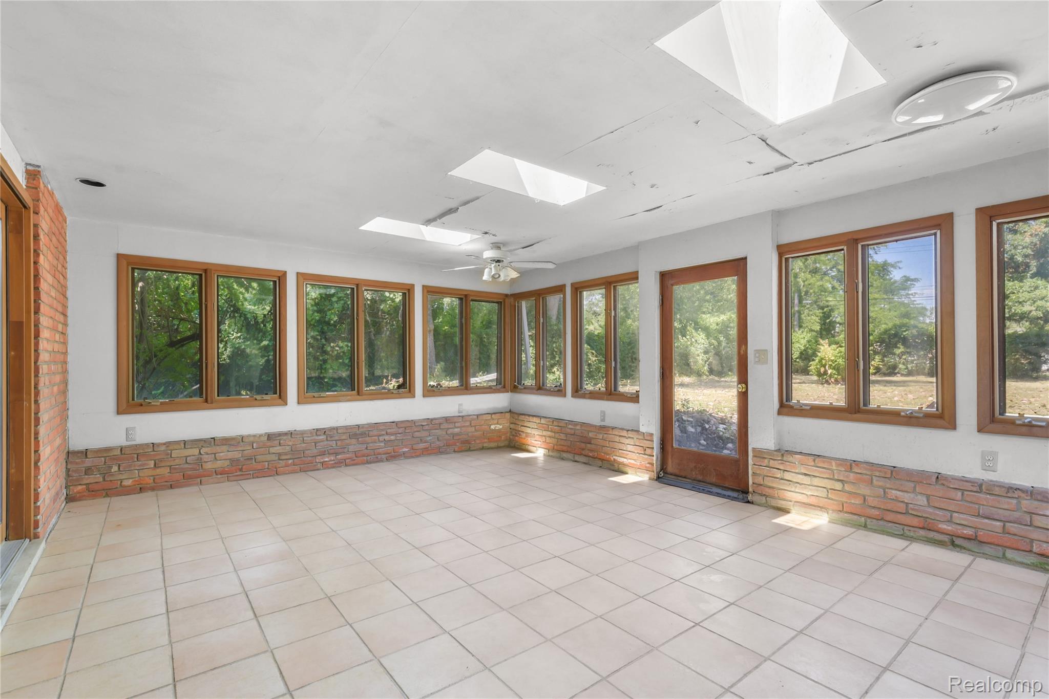 8522 Hampton Road Grosse Ile, MI 48138 - Photo 41 of 48 _BDB1288.jpg