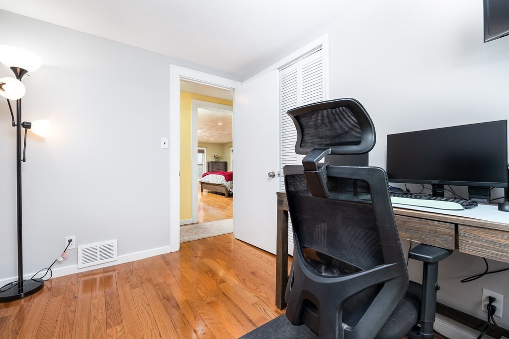 153 Spruce Road Norwood, MA 02062 - Photo 19 of 38 Gallery Image 19