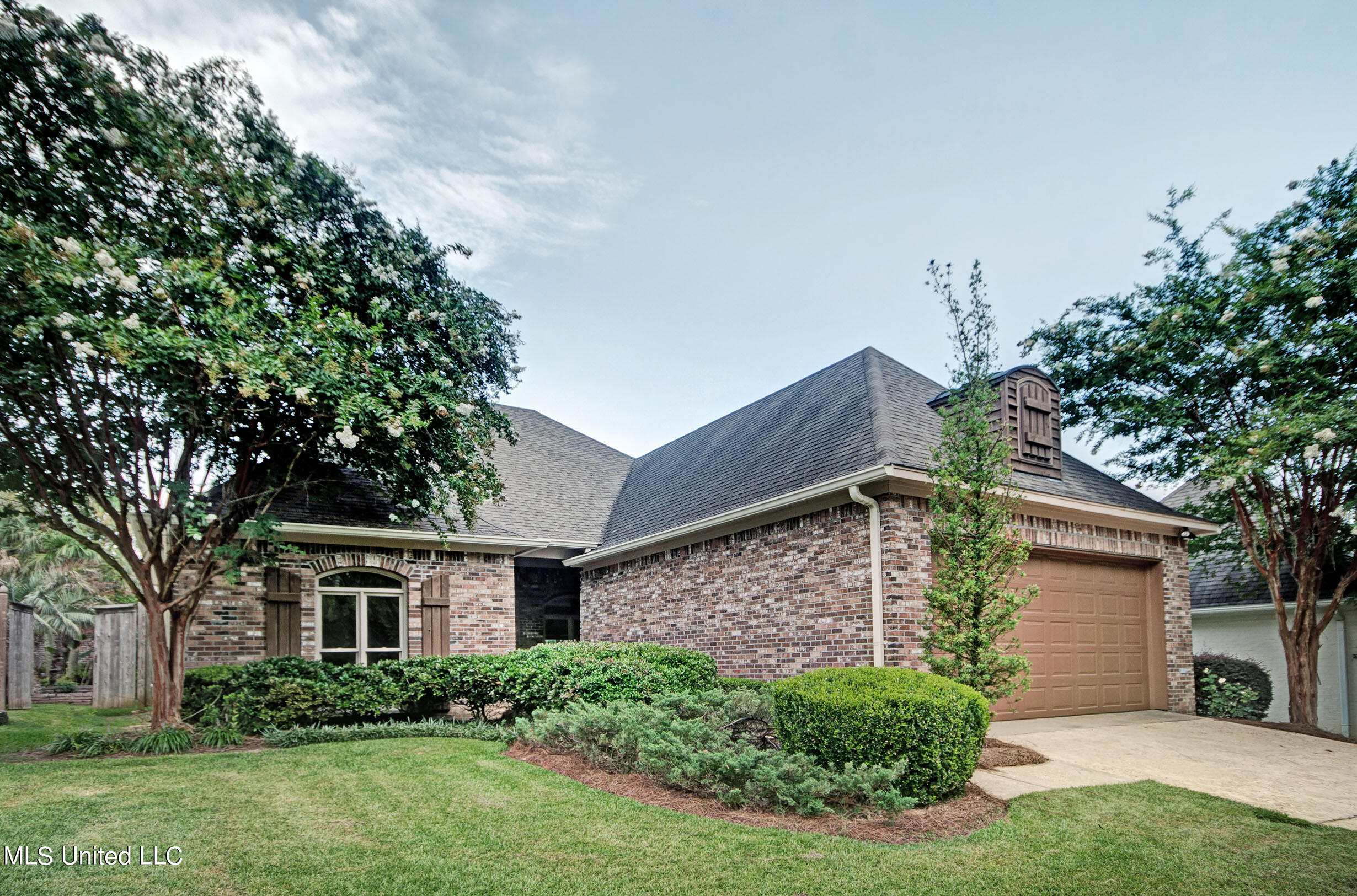 114 Harbortowne Road Ridgeland, MS 39157 - Photo 1 of 21 114 Harbortowne front