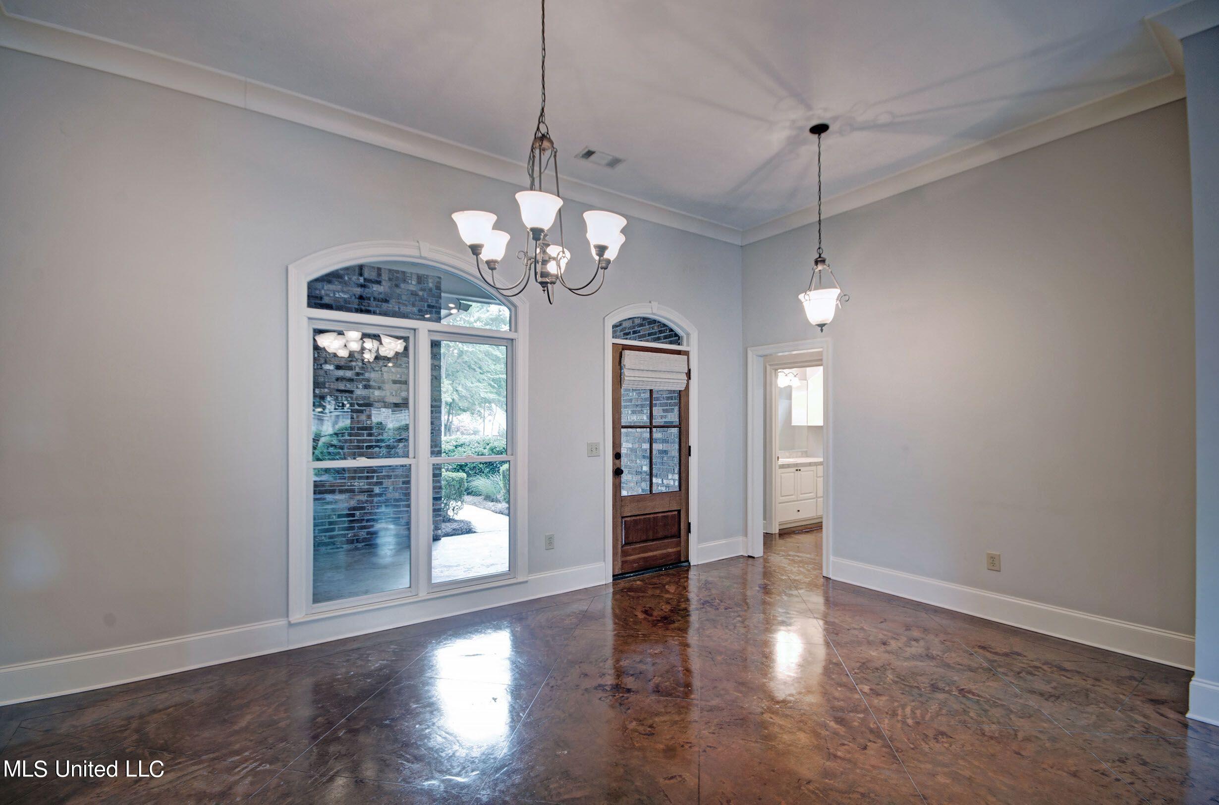 114 Harbortowne Road Ridgeland, MS 39157 - Photo 4 of 21 114 dining