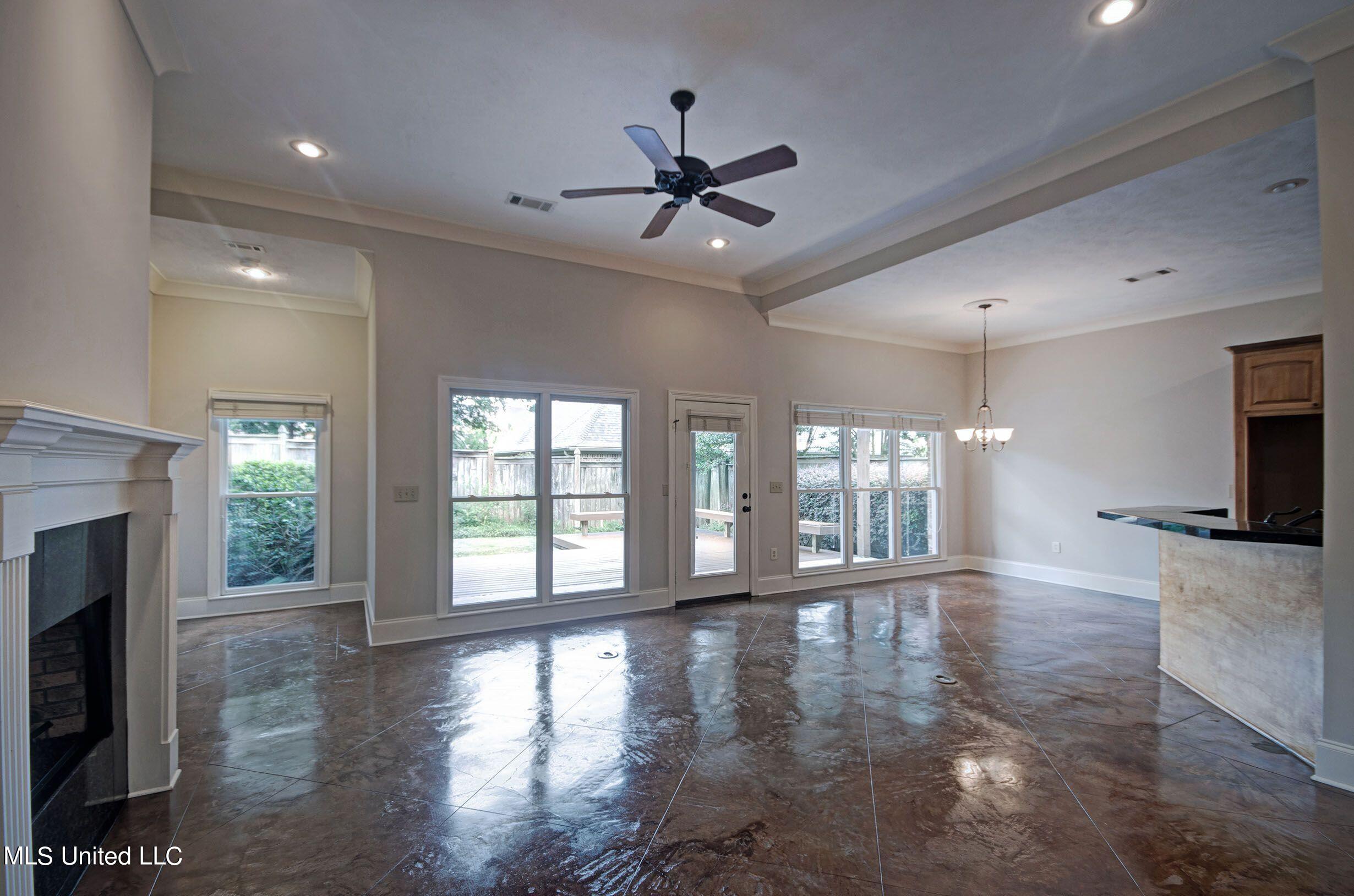 114 Harbortowne Road Ridgeland, MS 39157 - Photo 6 of 21 114 living 2