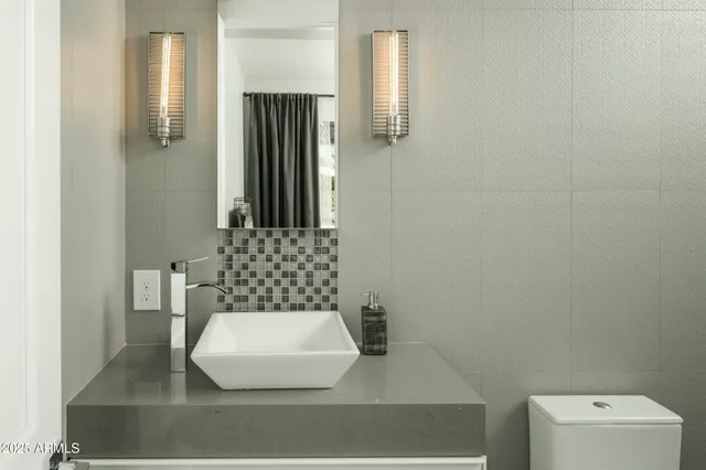 $20,000 | 8011 East Larkspur Drive, Scottsdale, AZ 85260