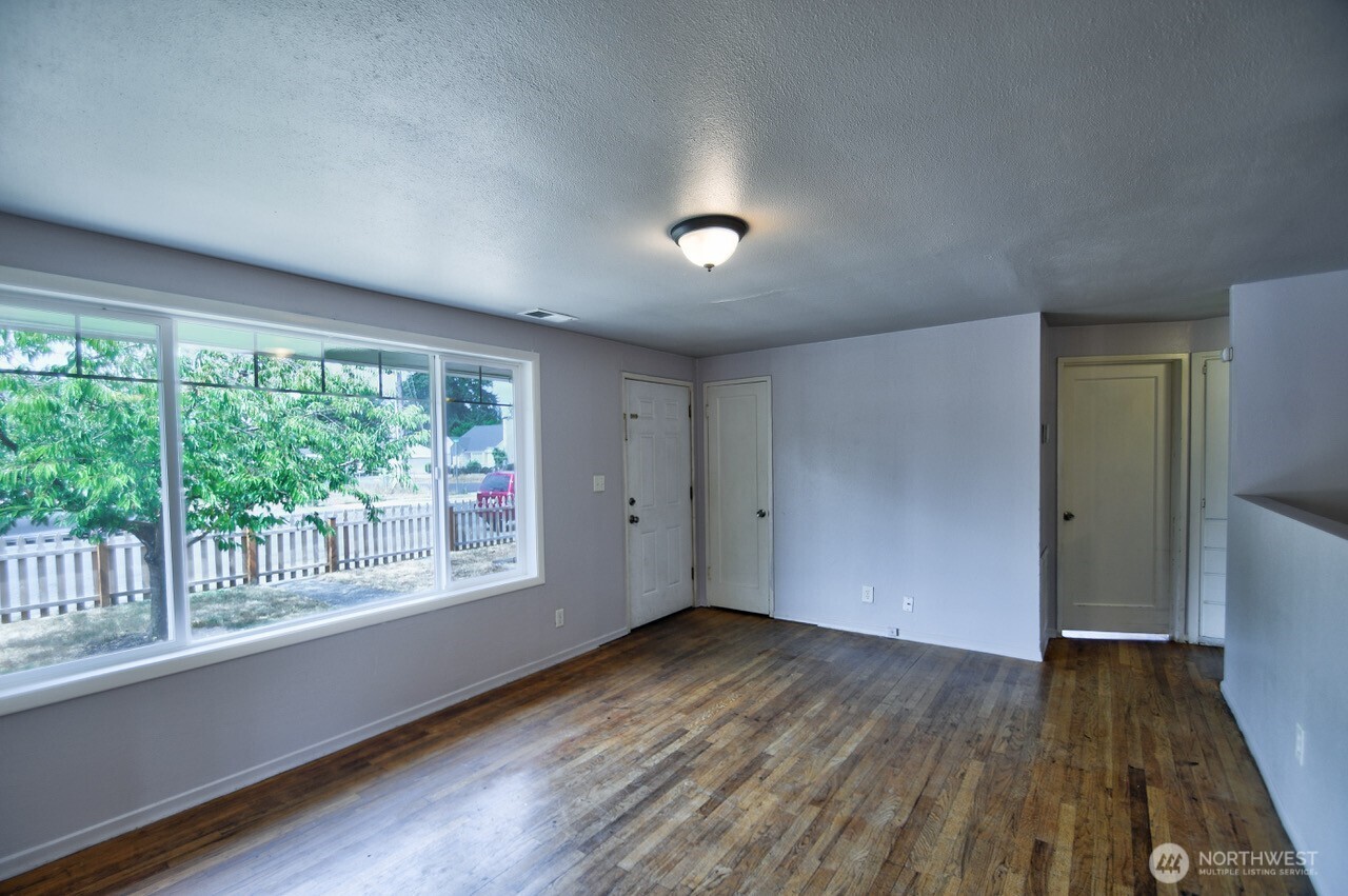 1310 Johnson Road Centralia, WA 98531 - Photo 14 of 27 Gallery Image 14