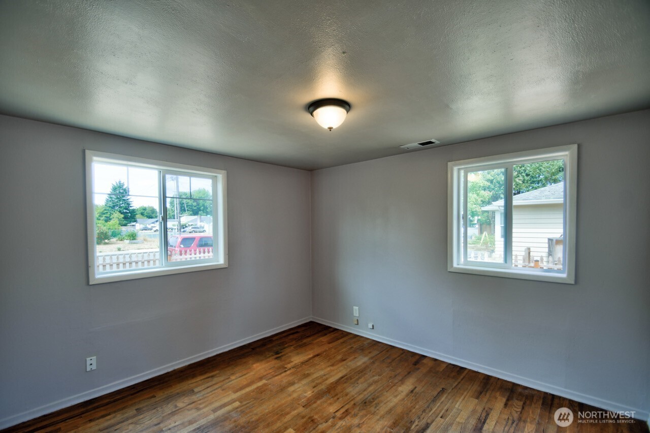 1310 Johnson Road Centralia, WA 98531 - Photo 17 of 27 Gallery Image 17