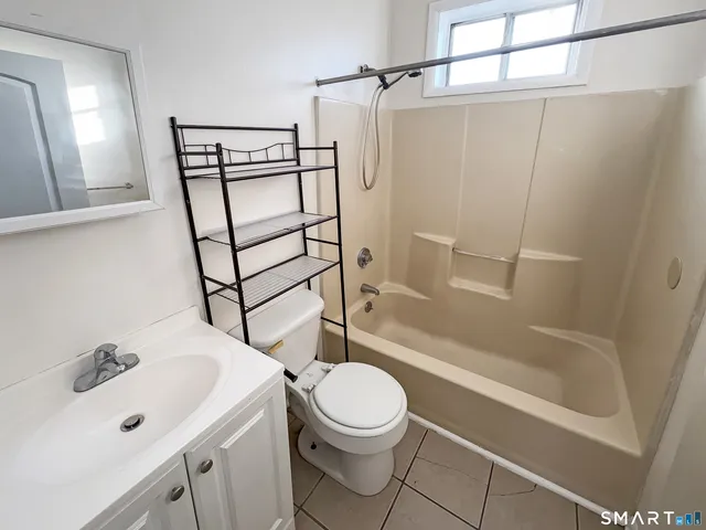 $1,700 | 34 Wolcott Street, Unit 3, New Haven, CT 06513