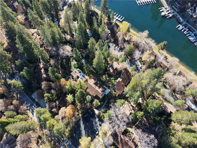$550,000 | 27657 Peninsula Drive, Unit 110, Lake Arrowhead, CA 92352