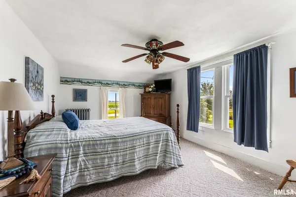 $359,900 | 13314 175th Street West, Taylor Ridge, IL 61284