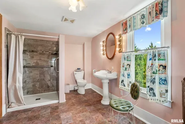 $359,900 | 13314 175th Street West, Taylor Ridge, IL 61284