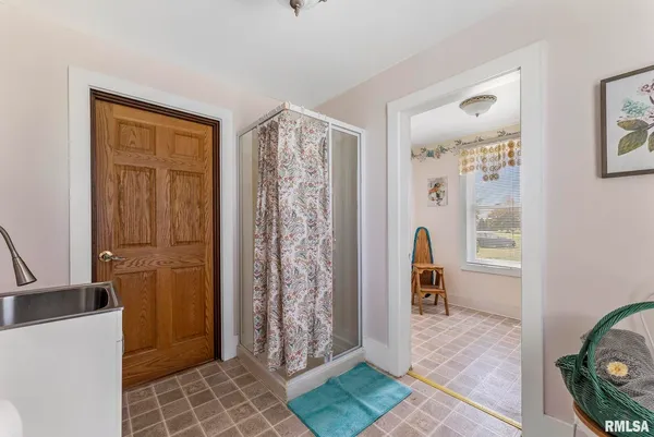 $359,900 | 13314 175th Street West, Taylor Ridge, IL 61284