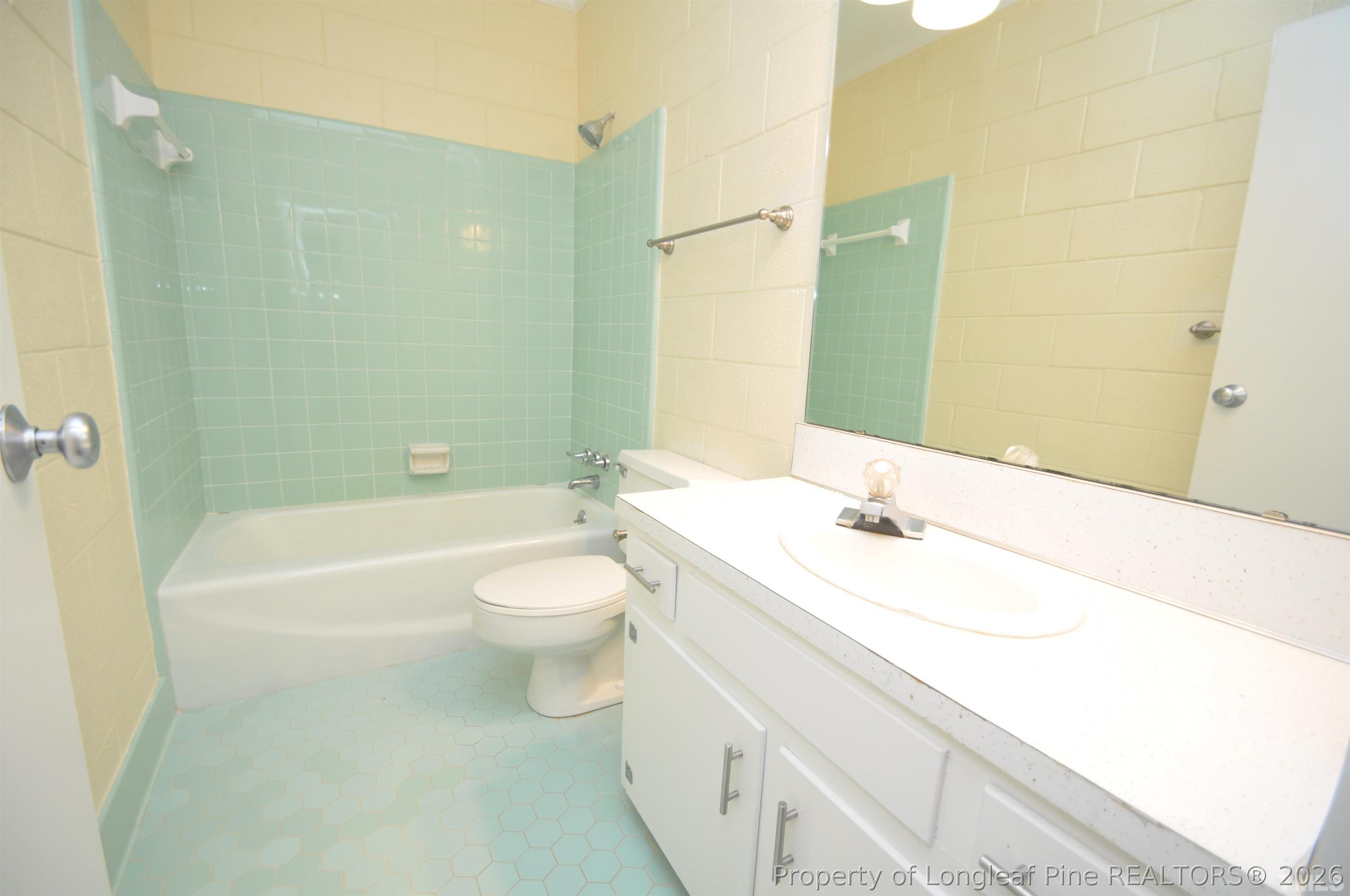 1426 Trinity Circle, Unit 11 Raleigh, NC 27607 - Photo 13 of 20 Photo #13