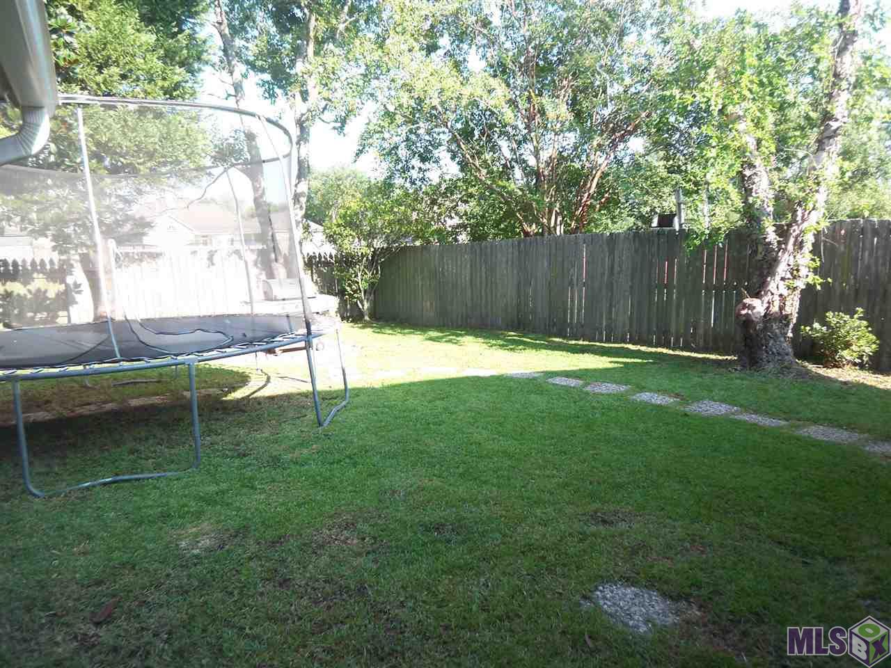 4044 Meadow Ridge Drive Baton Rouge, LA 70817 - Photo 32 of 33 Gallery Image 32