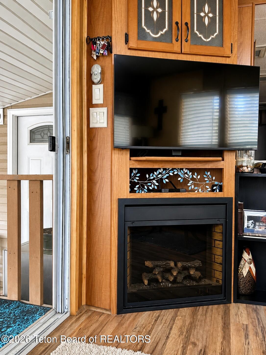 214 Buckboard Drive Star Valley Ranch, WY 83127 - Photo 8 of 23 10