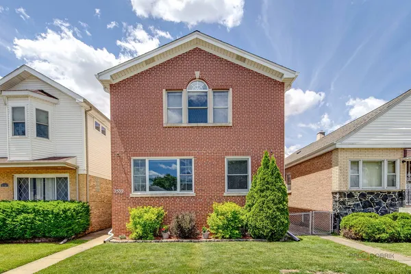 $570,000 | 3532 North Ozark Avenue, Chicago, IL 60634