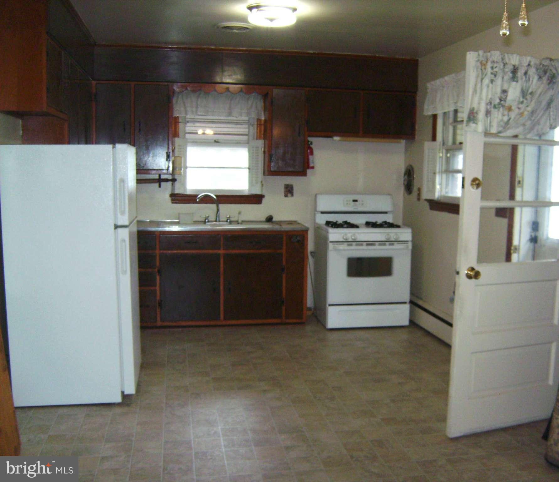 6503 Monarch Road Frederick, MD 21703 - Photo 4 of 10 Kitchen