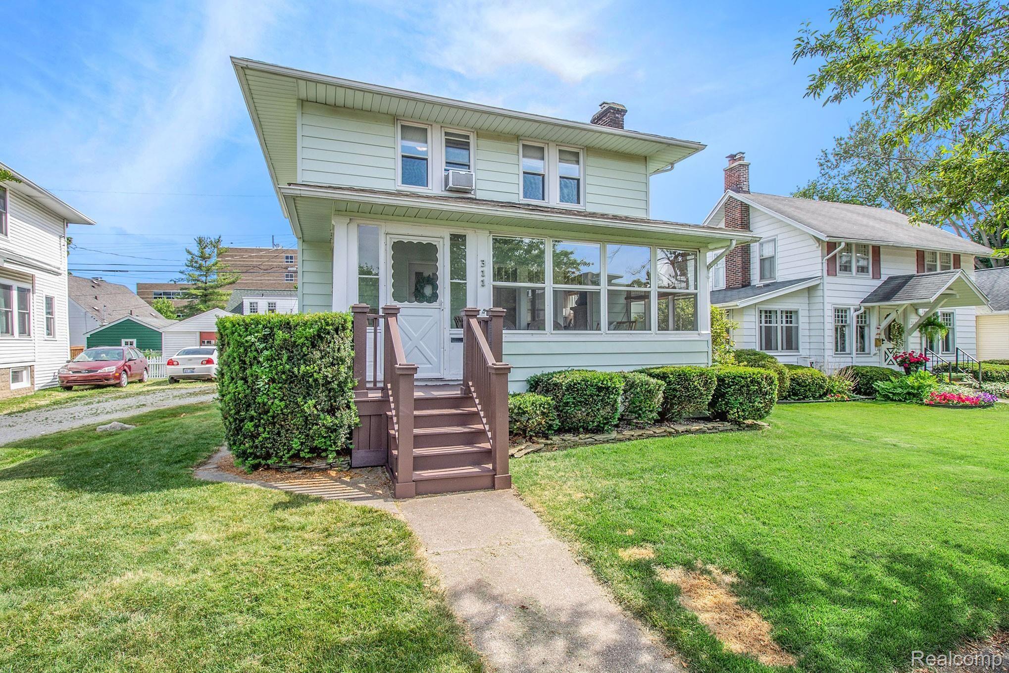 311 Strathmore Road Lansing, MI 48910 - Photo 16 of 21 IMG_5247.jpg