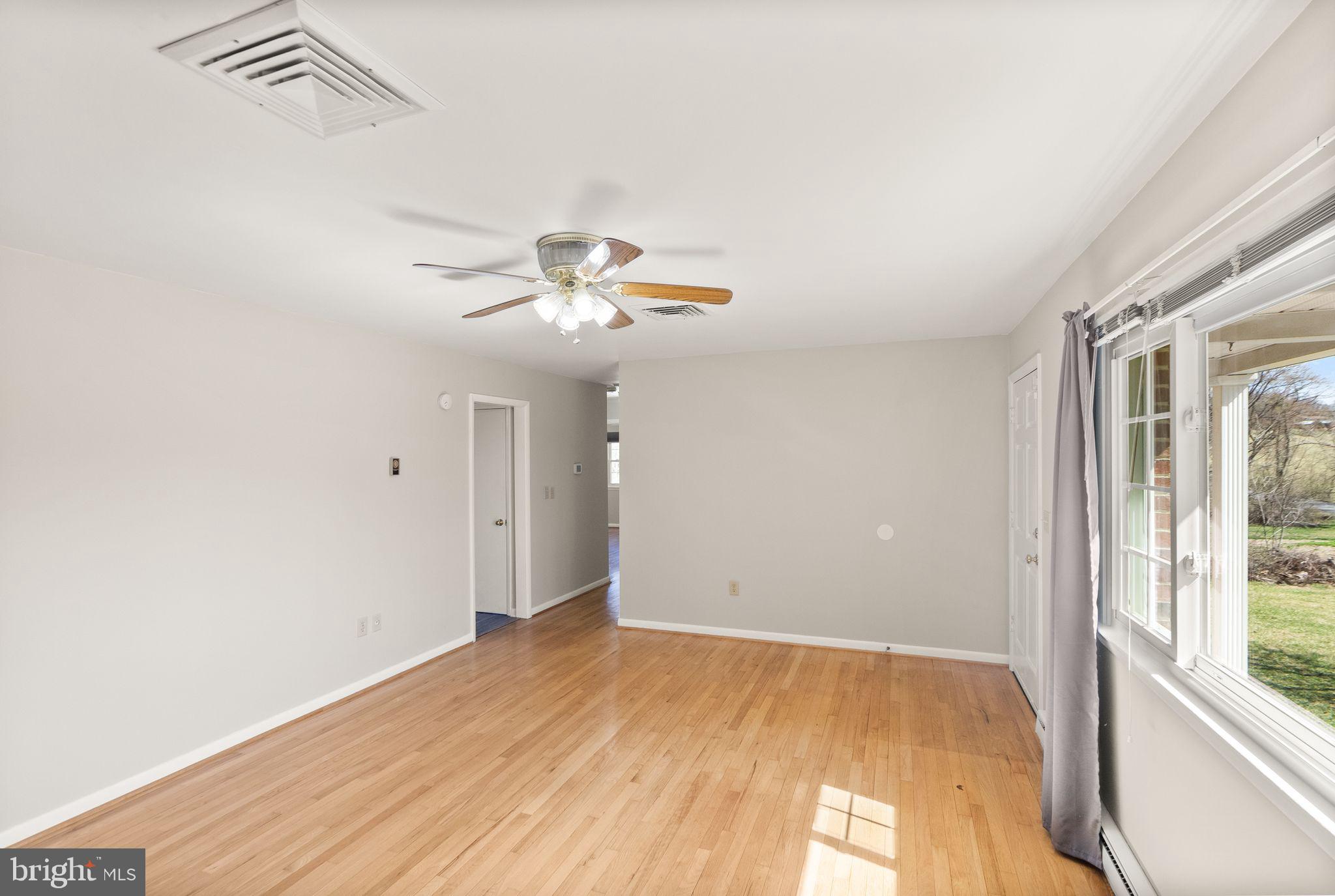 38956 Rickard Road Lovettsville, VA 20180 - Photo 11 of 78