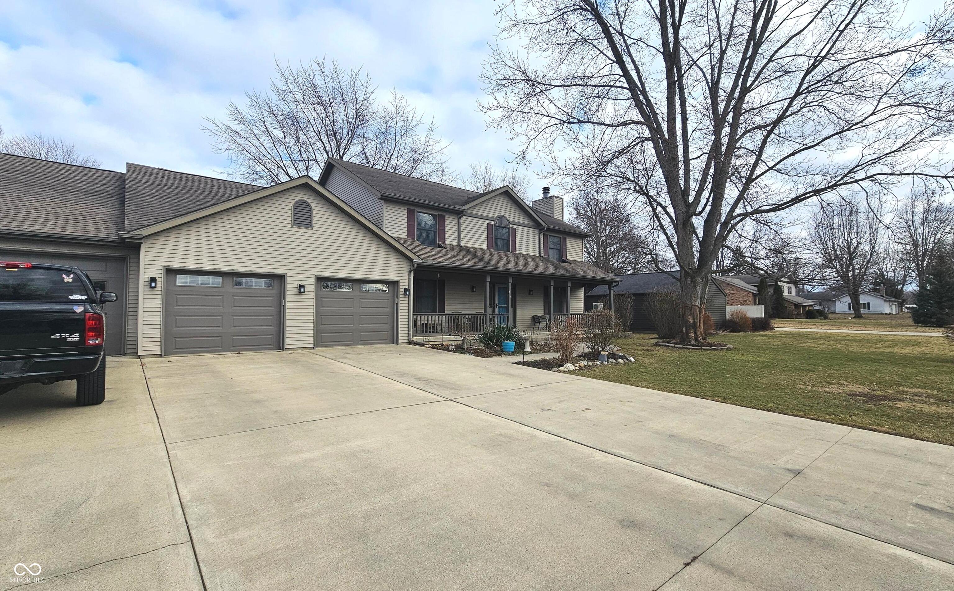 716 Allen Drive Sweetser, IN 46987 - Photo 2 of 44