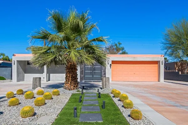 $900,000 | 4318 East Mesquite Avenue, Palm Springs, CA 92264