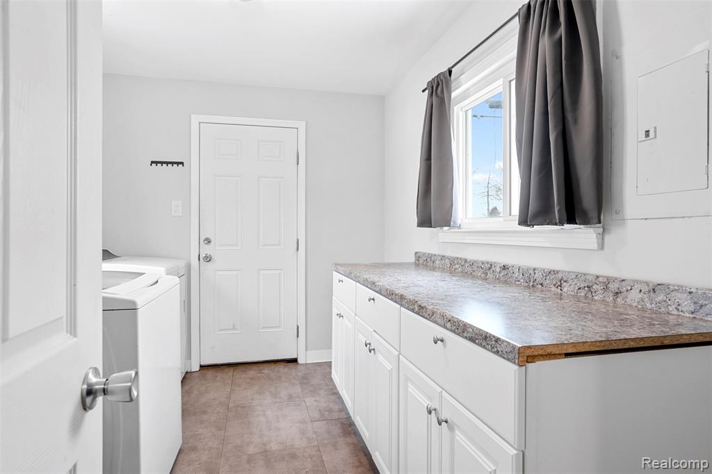 15223 Allen Road Southgate, MI 48195 - Photo 14 of 24 Gallery Image 14
