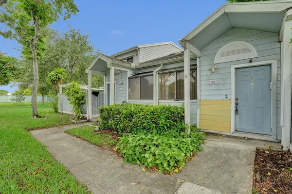 $199,000 | 2027 Winners Circle, North Lauderdale, FL 33068