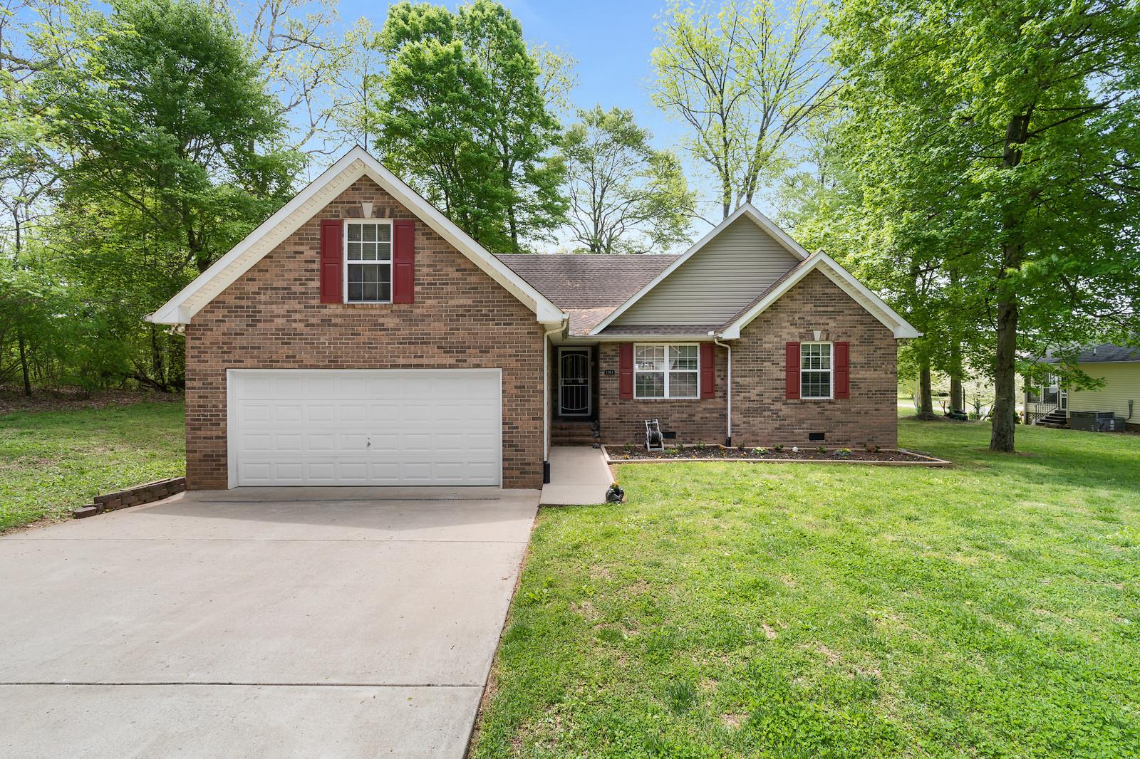 1104 Hunters Lane Springfield, TN 37172 - Photo 1 of 19 Gallery Image 1