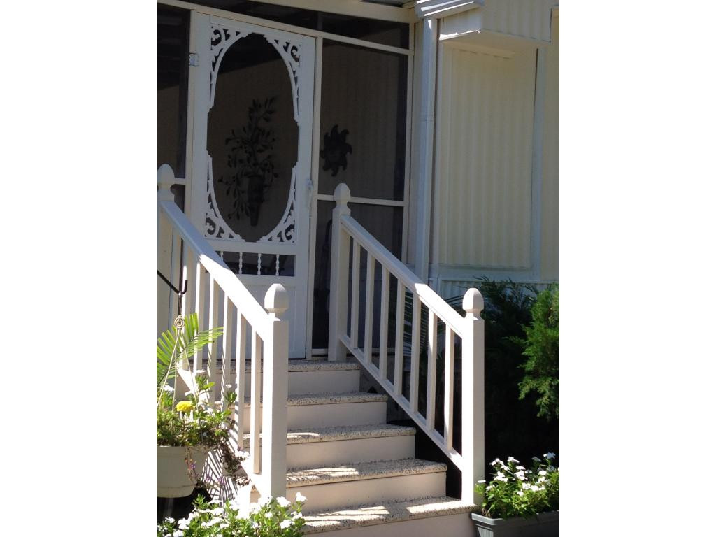 129 Wampler Road Bristol, TN 37620 - Photo 18 of 24 Front Steps to Screened Deck