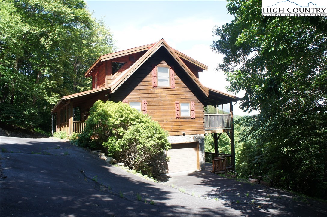 2572 Junaluska Road Boone, NC 28607 - Photo 6 of 46