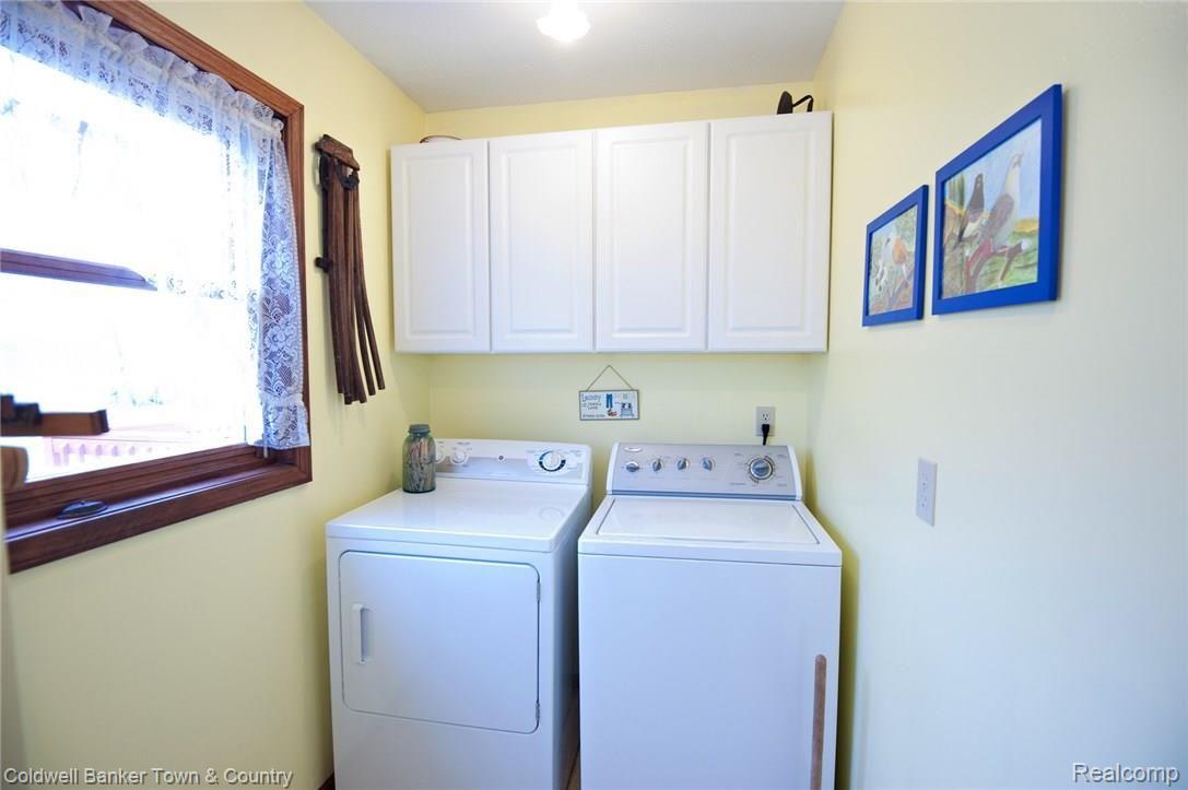 5100 Byron Road Howell, MI 48855 - Photo 7 of 58 image.jpg
