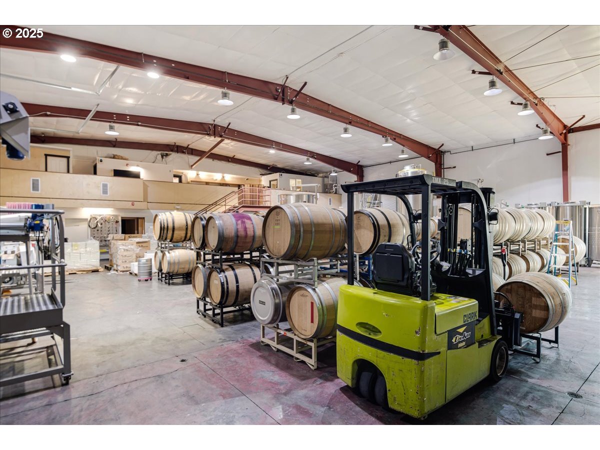 32230 Northeast Old Parrett Mountain Road Newberg, OR 97132 - Photo 13 of 14 a view of a room with gym equipment