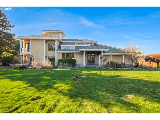 $2,850,000 | 32230 Northeast Old Parrett Mountain Road, Newberg, OR 97132