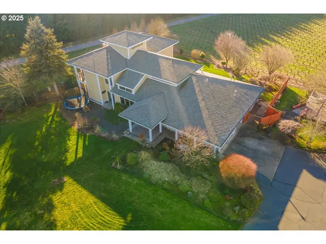 $2,850,000 | 32230 Northeast Old Parrett Mountain Road, Newberg, OR 97132