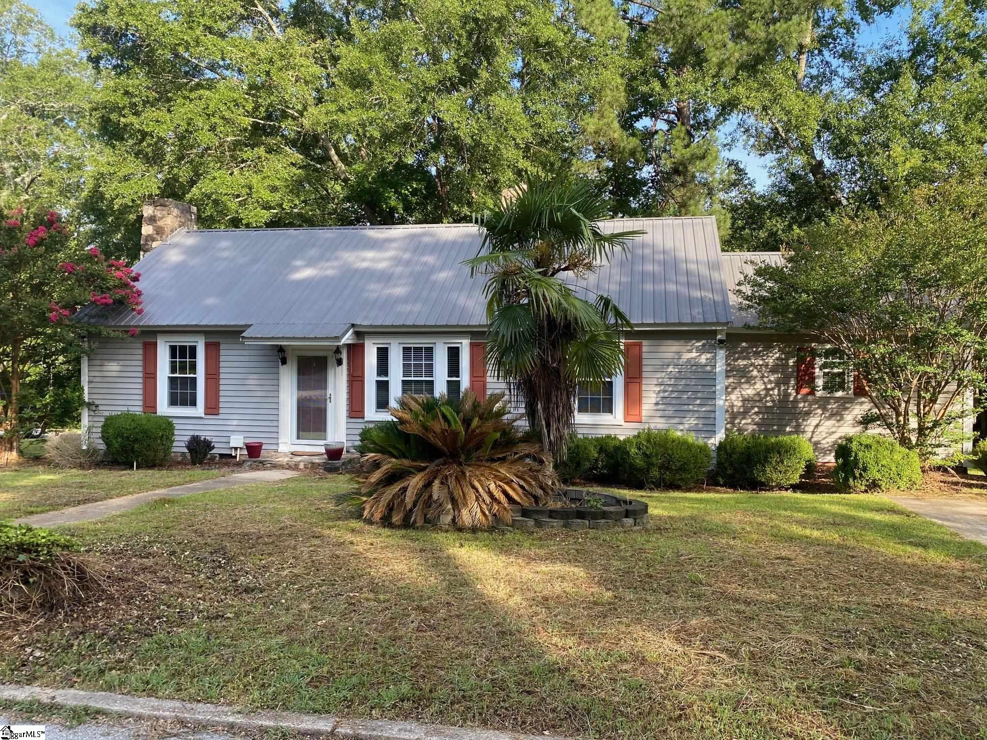 111 Maplebrook Street Laurens, SC 29360 - Photo 1 of 13