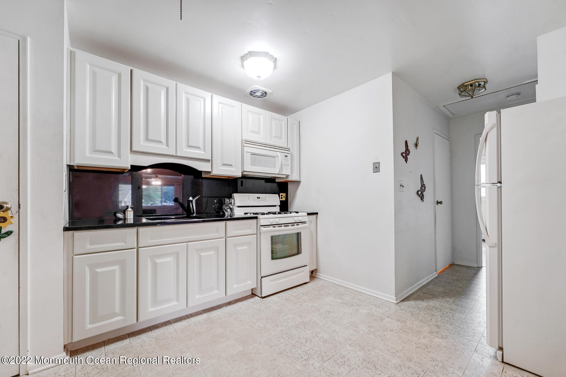 1 A Swallow Jackson, NJ 08527 - Photo 6 of 27 VMD_011