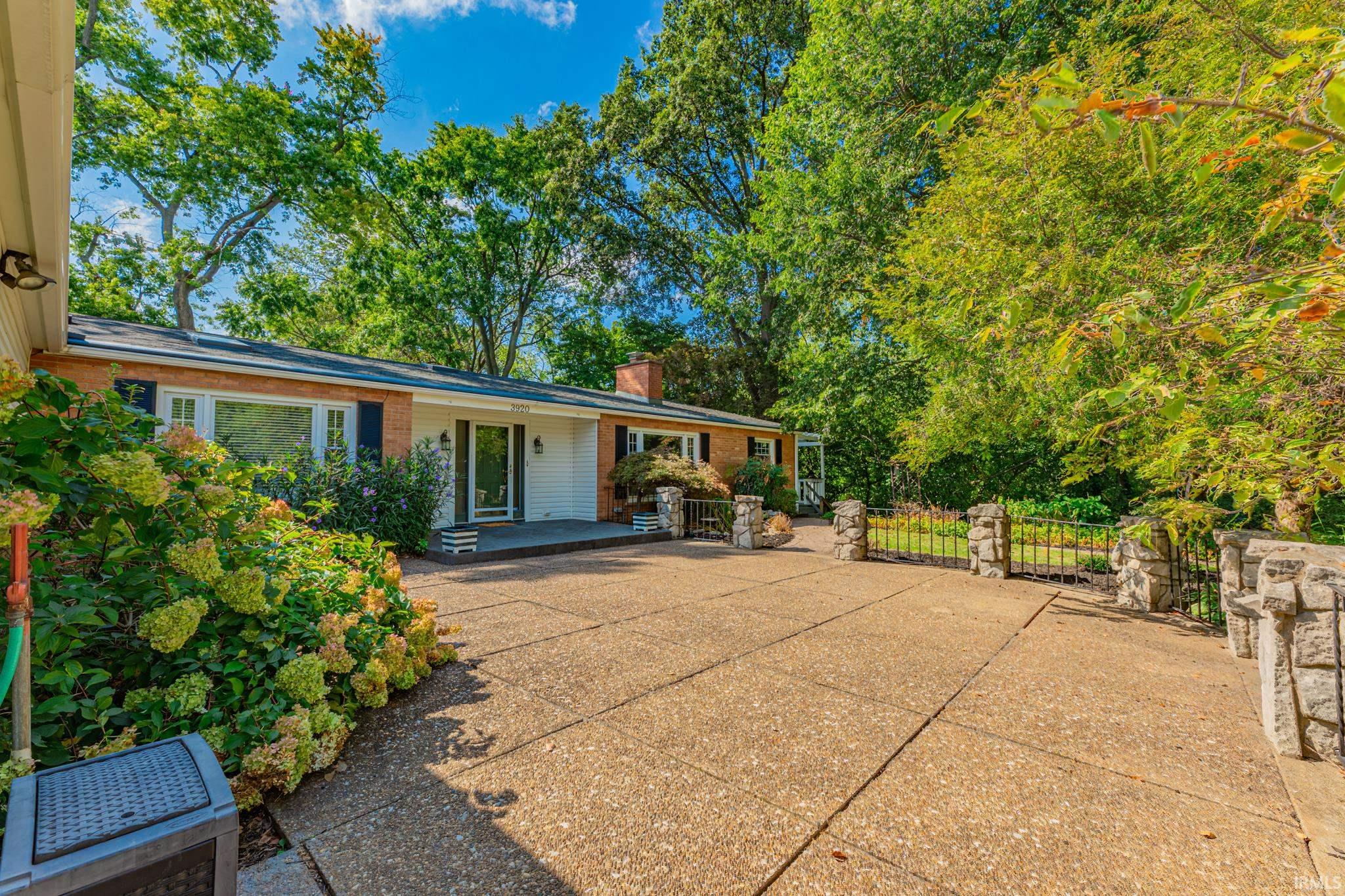 3920 Stringtown Road Evansville, IN 47710 - Photo 1 of 35 Gallery Image 1