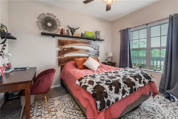 $3,250 | 411 Ash Street, College Station, TX 77840