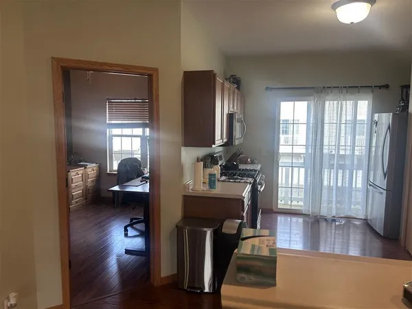 $299,000 | 2204 Concord Drive, Unit 2204, Sycamore, IL 60178