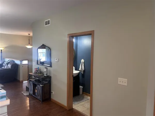 $299,000 | 2204 Concord Drive, Unit 2204, Sycamore, IL 60178