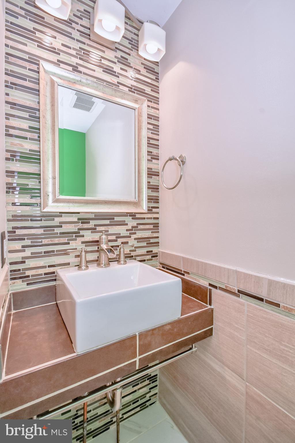 72 Yew Road Baltimore, MD 21221 - Photo 21 of 49