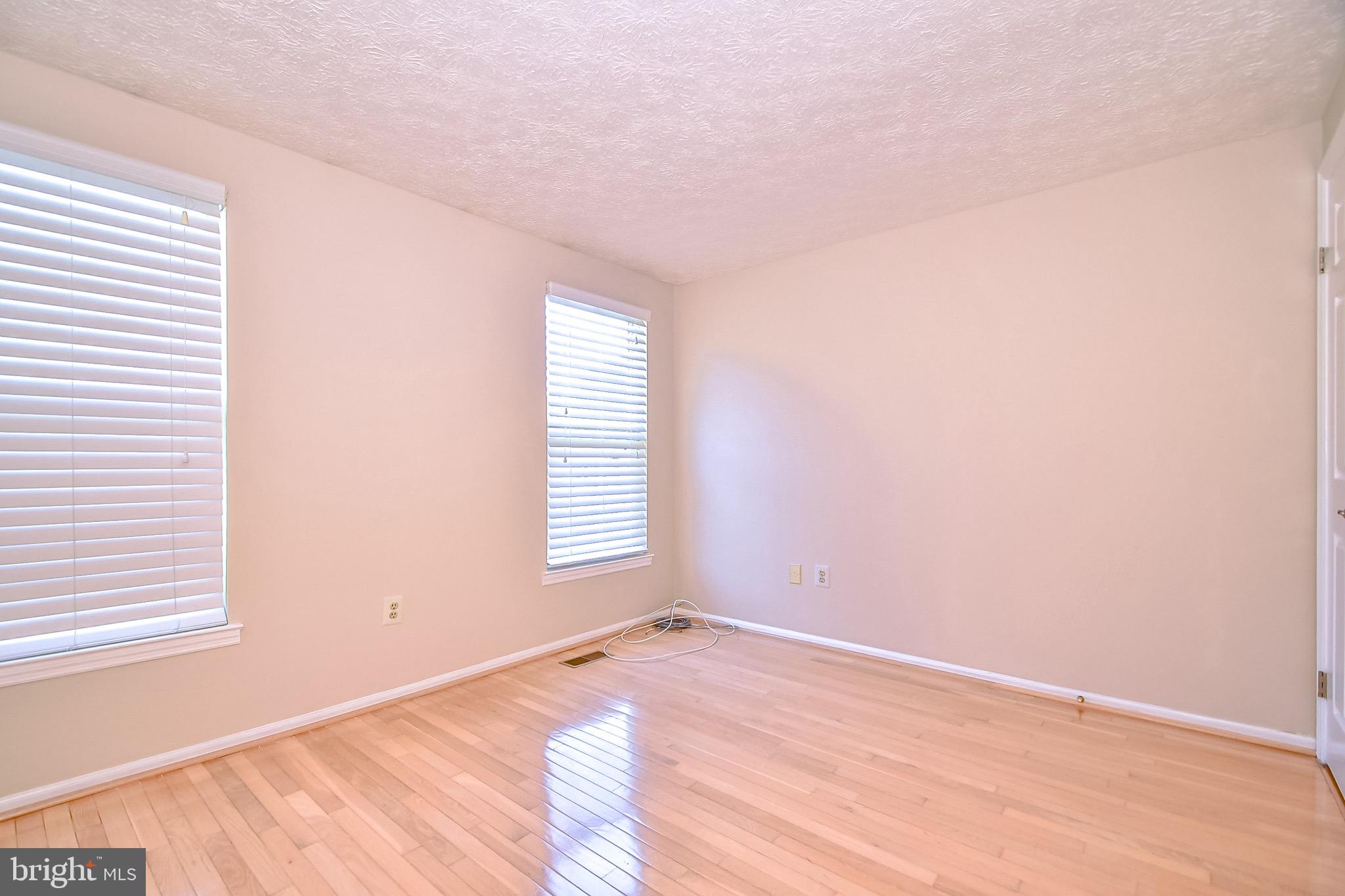 72 Yew Road Baltimore, MD 21221 - Photo 28 of 49