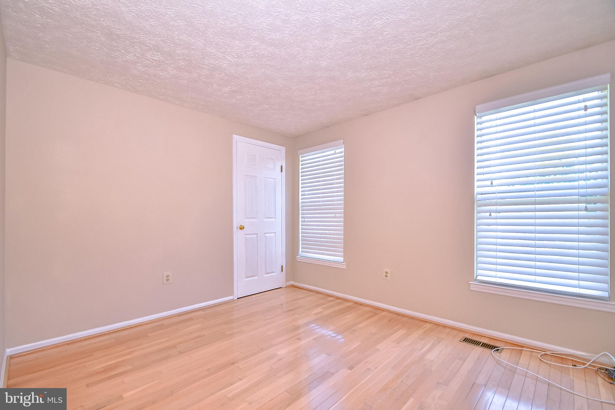 72 Yew Road Baltimore, MD 21221 - Photo 30 of 49