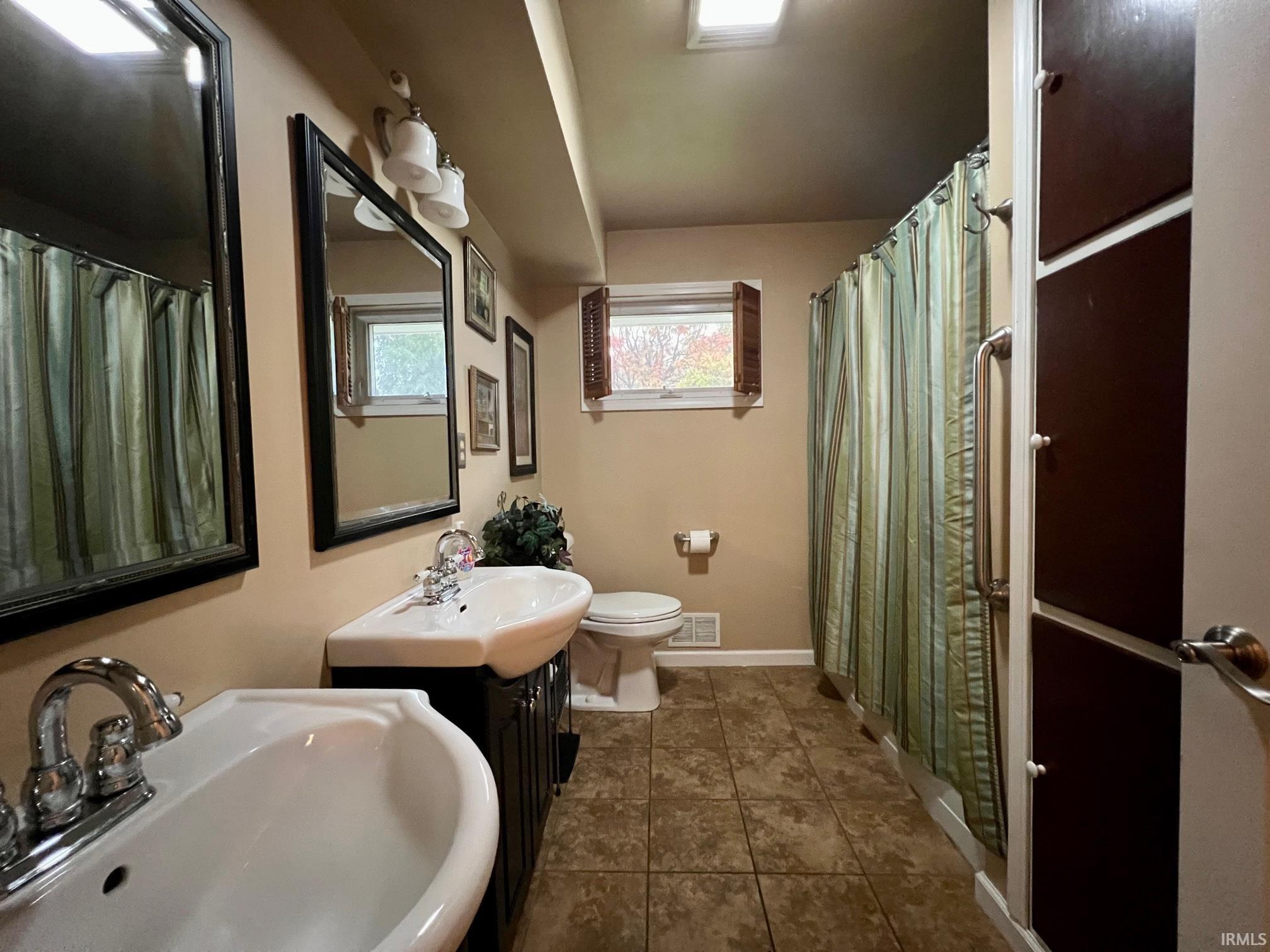 612 South Harvey Road Muncie, IN 47304 - Photo 17 of 21 Gallery Image 17