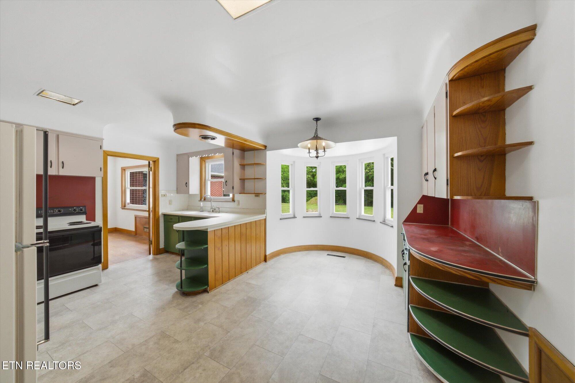 5215 East Sunset Road Knoxville, TN 37914 - Photo 17 of 57 Kitchen