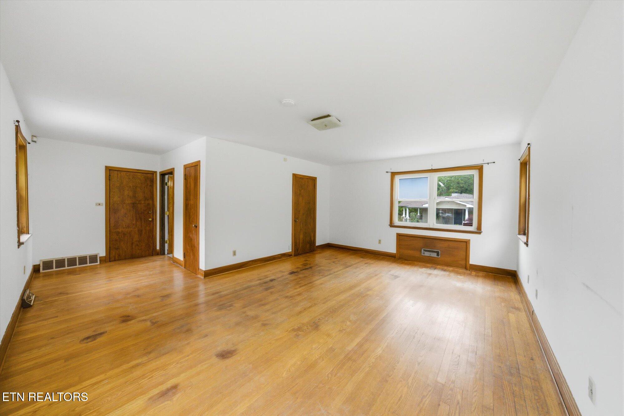5215 East Sunset Road Knoxville, TN 37914 - Photo 47 of 57 Bedroom #3