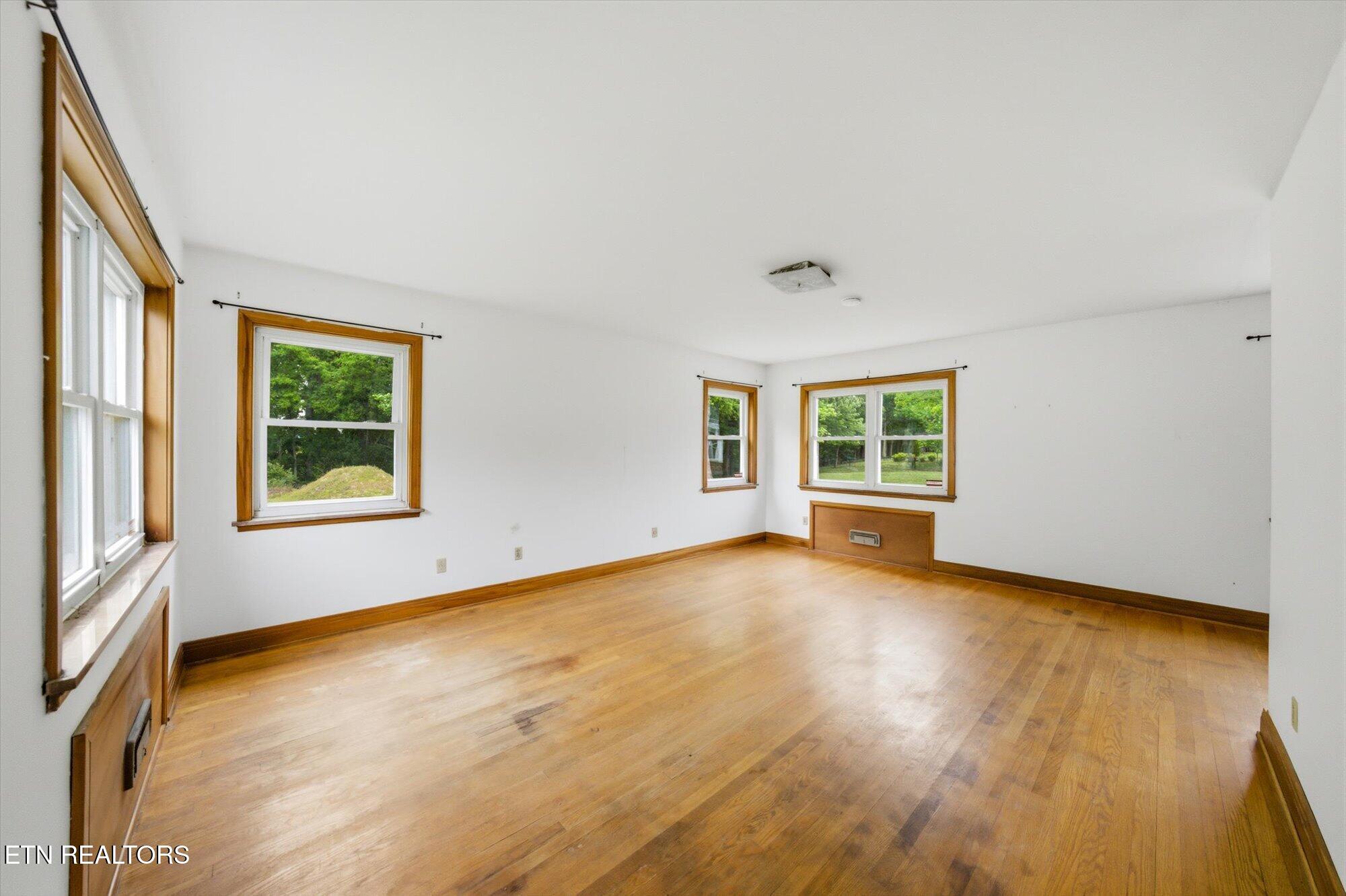5215 East Sunset Road Knoxville, TN 37914 - Photo 48 of 57 Bedroom #3
