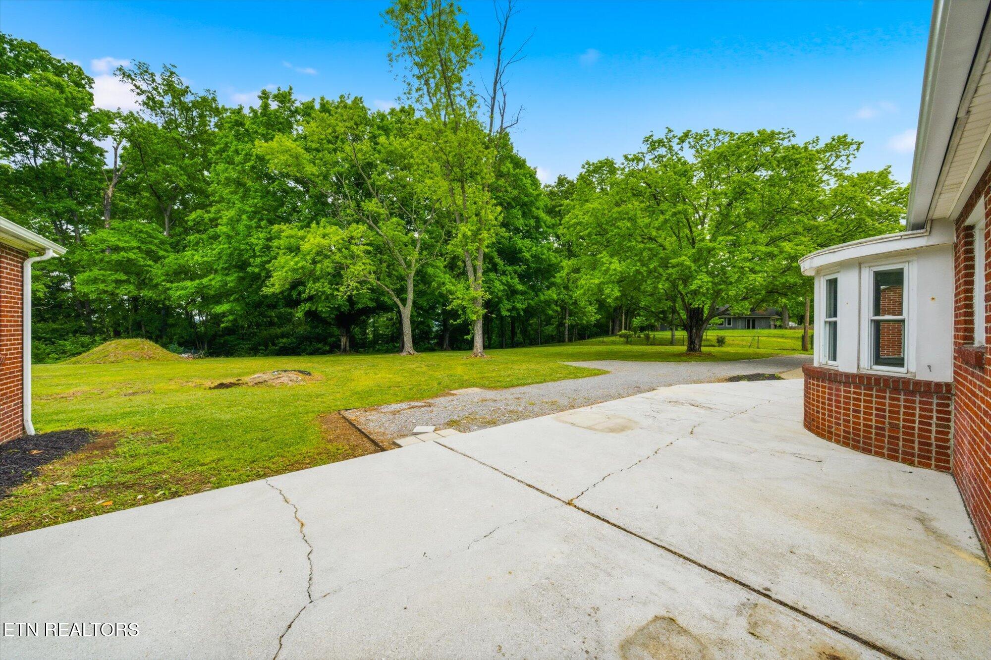 5215 East Sunset Road Knoxville, TN 37914 - Photo 50 of 57 Rear Patio